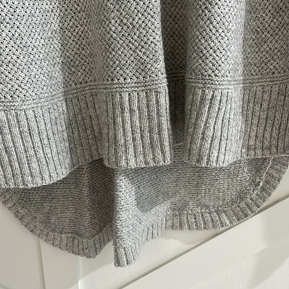 Gray Sweater - Picture 5 of 6